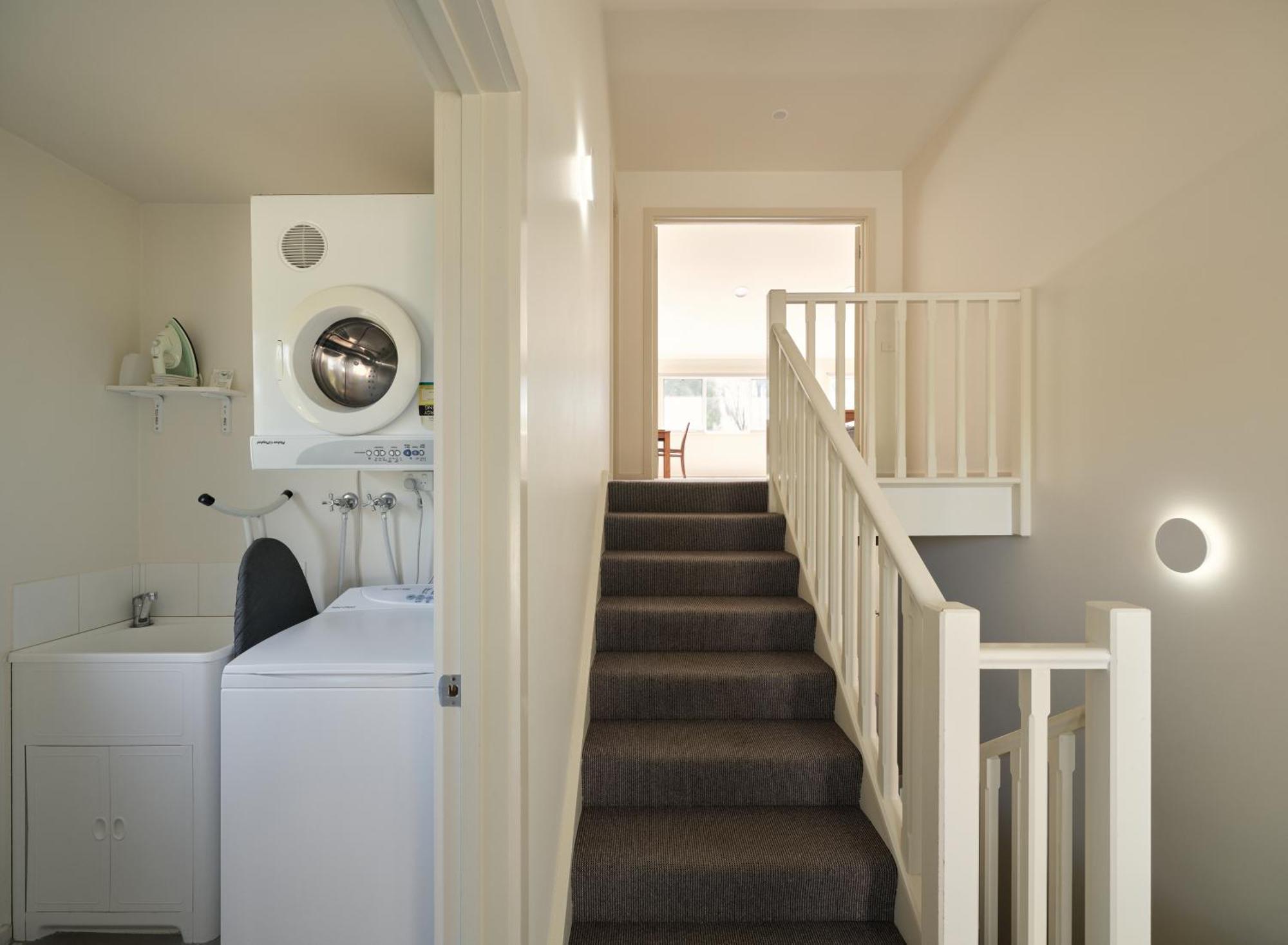 Racv海角善克度假酒店 肖恩克角 客房 照片 A laundry room in a house